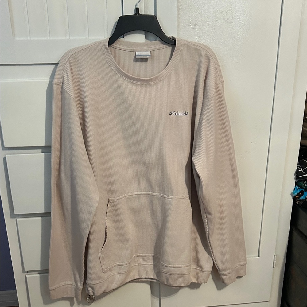 Columbia Men's Beige Crewneck Sweater